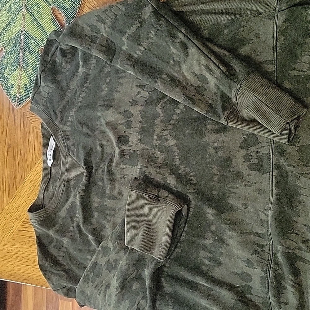 3/$12 Dark olive sweatshirt junior XL